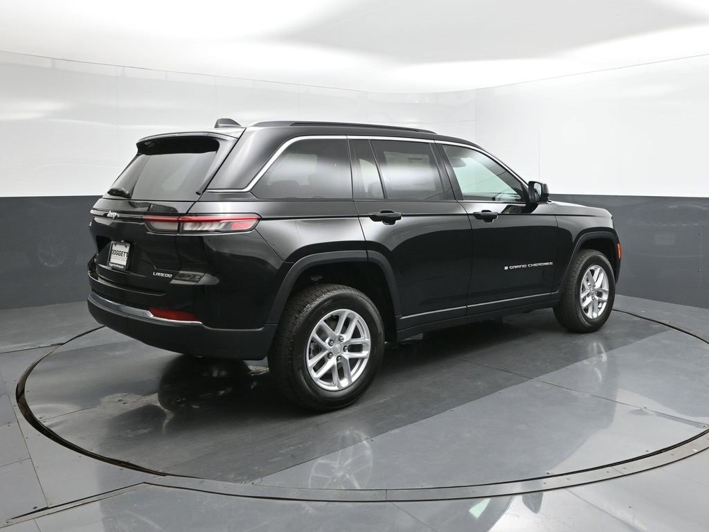 New 2025 Jeep Grand Cherokee Laredo X image 11