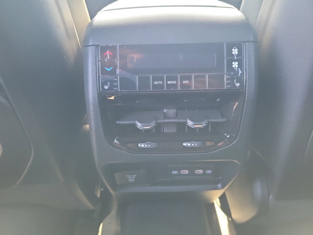 New 2026 Jeep Grand Cherokee L Limited w/ Limited Altitude Package RWD image 12