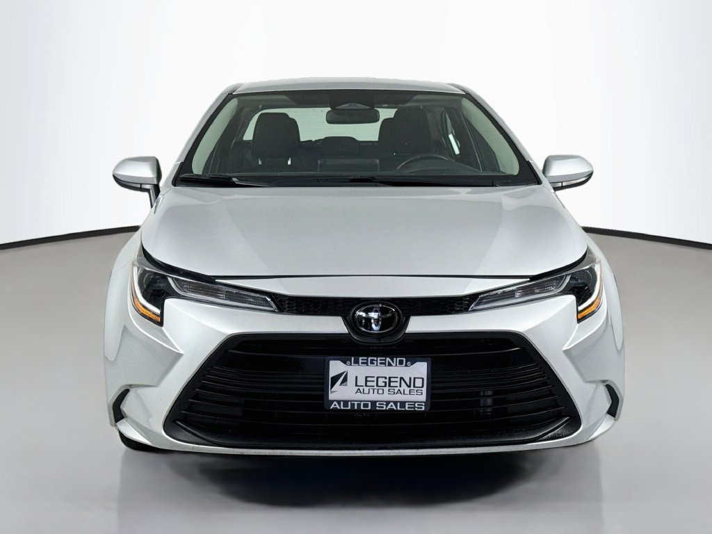 Used 2024 Toyota Corolla LE FWD image 3