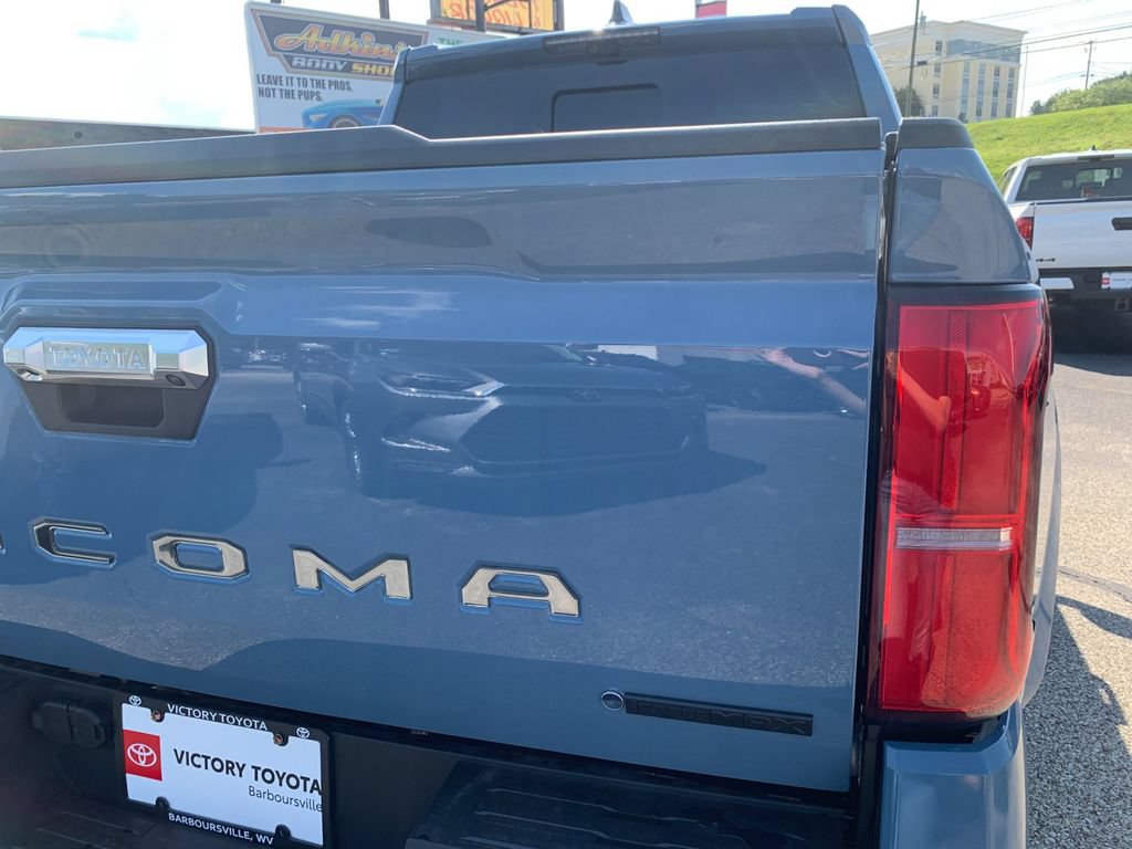 New 2026 Toyota Tacoma Limited AWD/4WD image 31