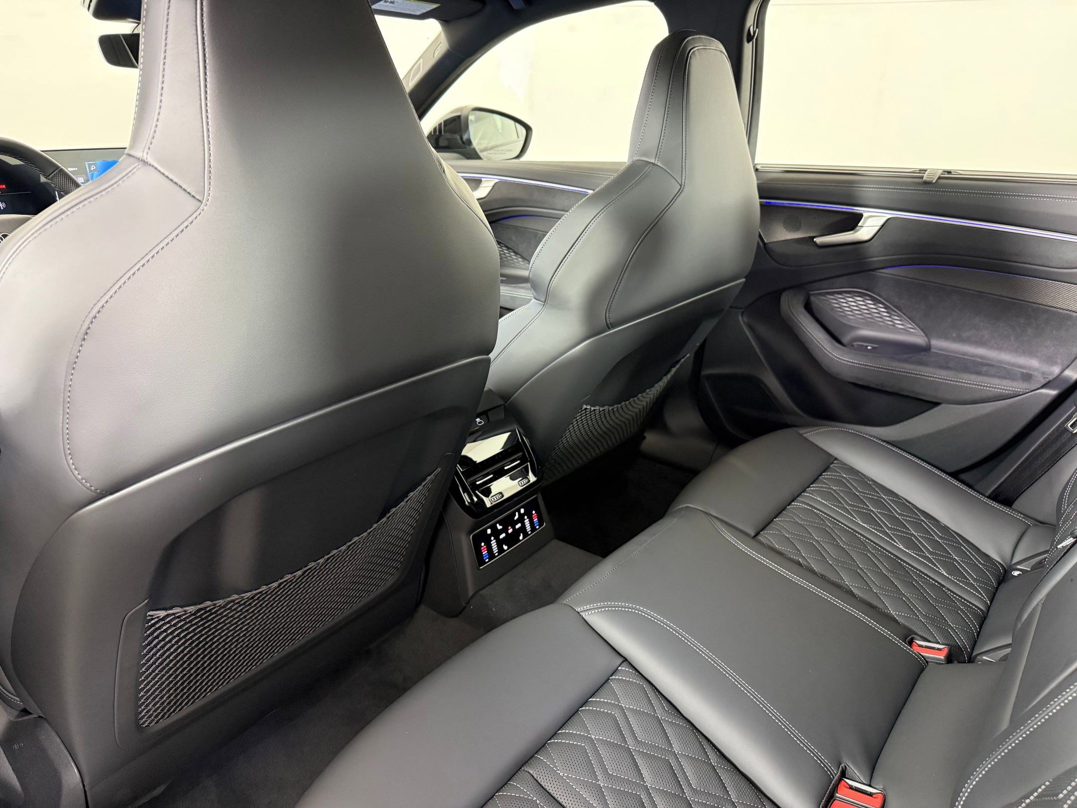 New 2026 Audi A6 Prestige image 23