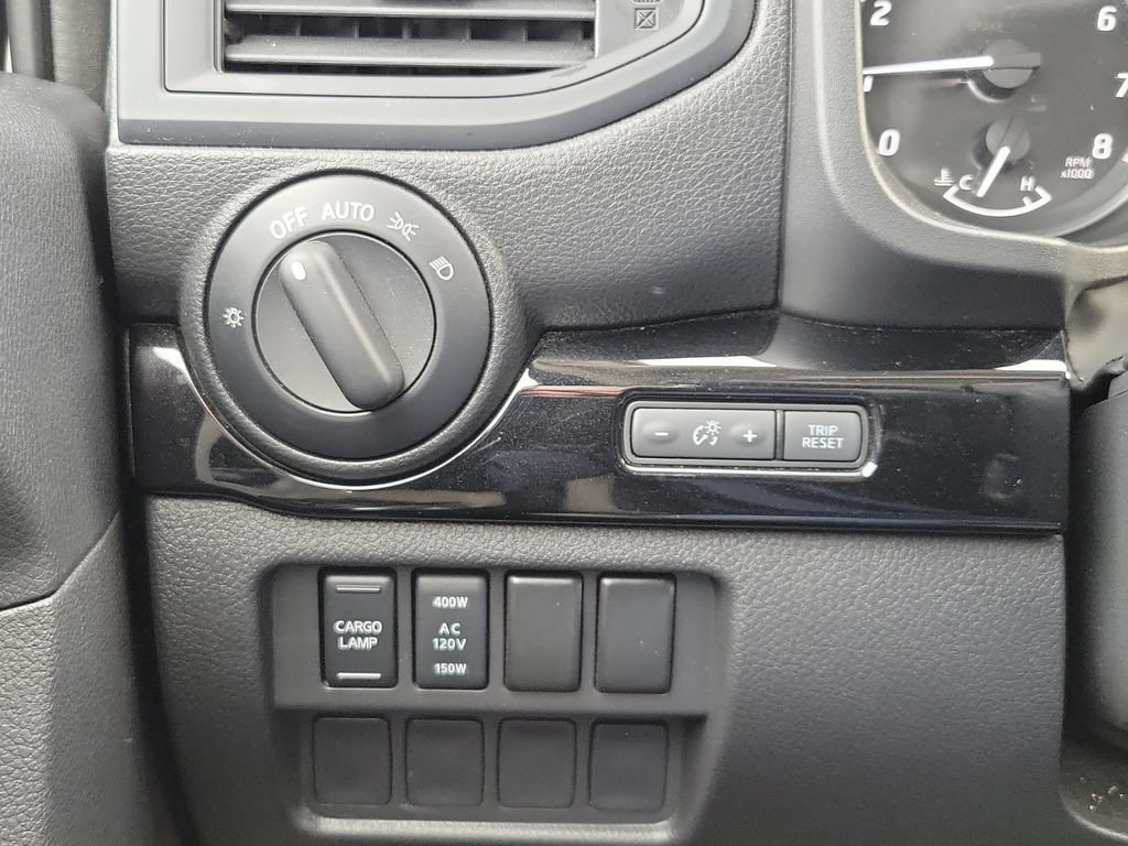 Used 2024 Nissan Titan SV w/ SV Utility Package AWD/4WD image 14
