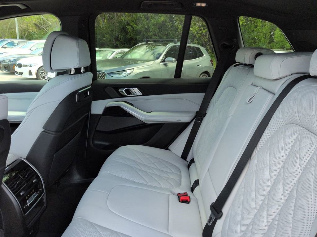 New 2026 BMW X5 xDrive40i w/ M Sport Package image 14