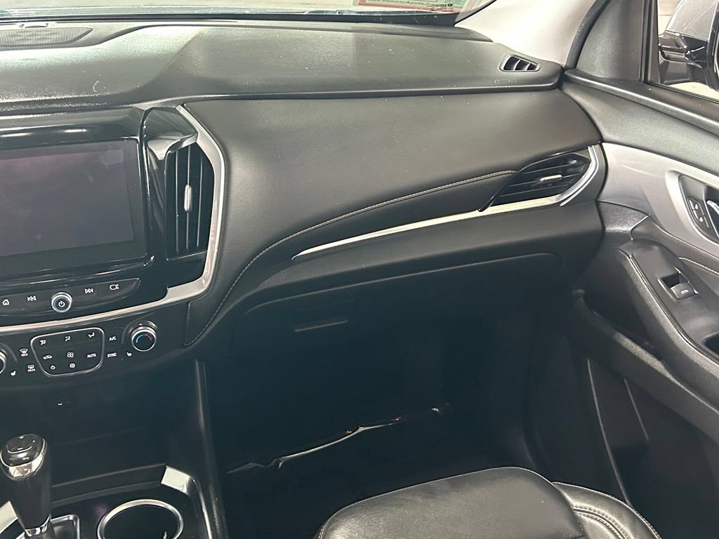 Used 2019 Chevrolet Traverse LT FWD image 11