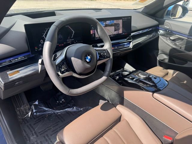 Certified 2025 BMW 540i xDrive w/ Premium Package image 16