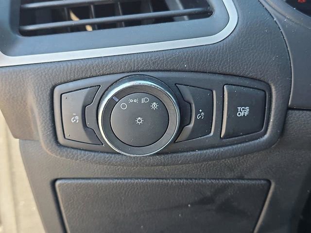 Used 2023 Ford Edge SEL image 25