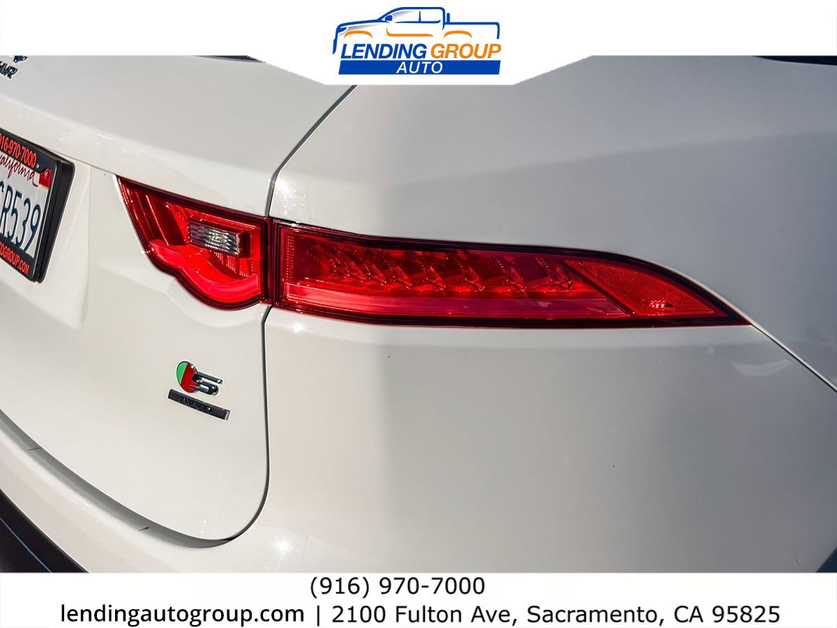 Used 2020 Jaguar F-PACE S image 8