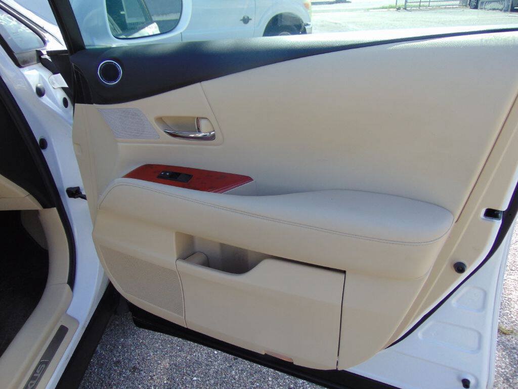 Used 2011 Lexus RX 350 2WD w/ Premium Pkg image 26