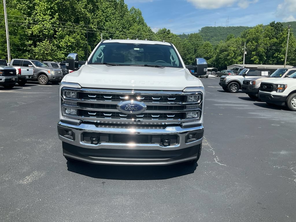 New 2026 Ford F350 Lariat w/ Chrome Package AWD/4WD video 2