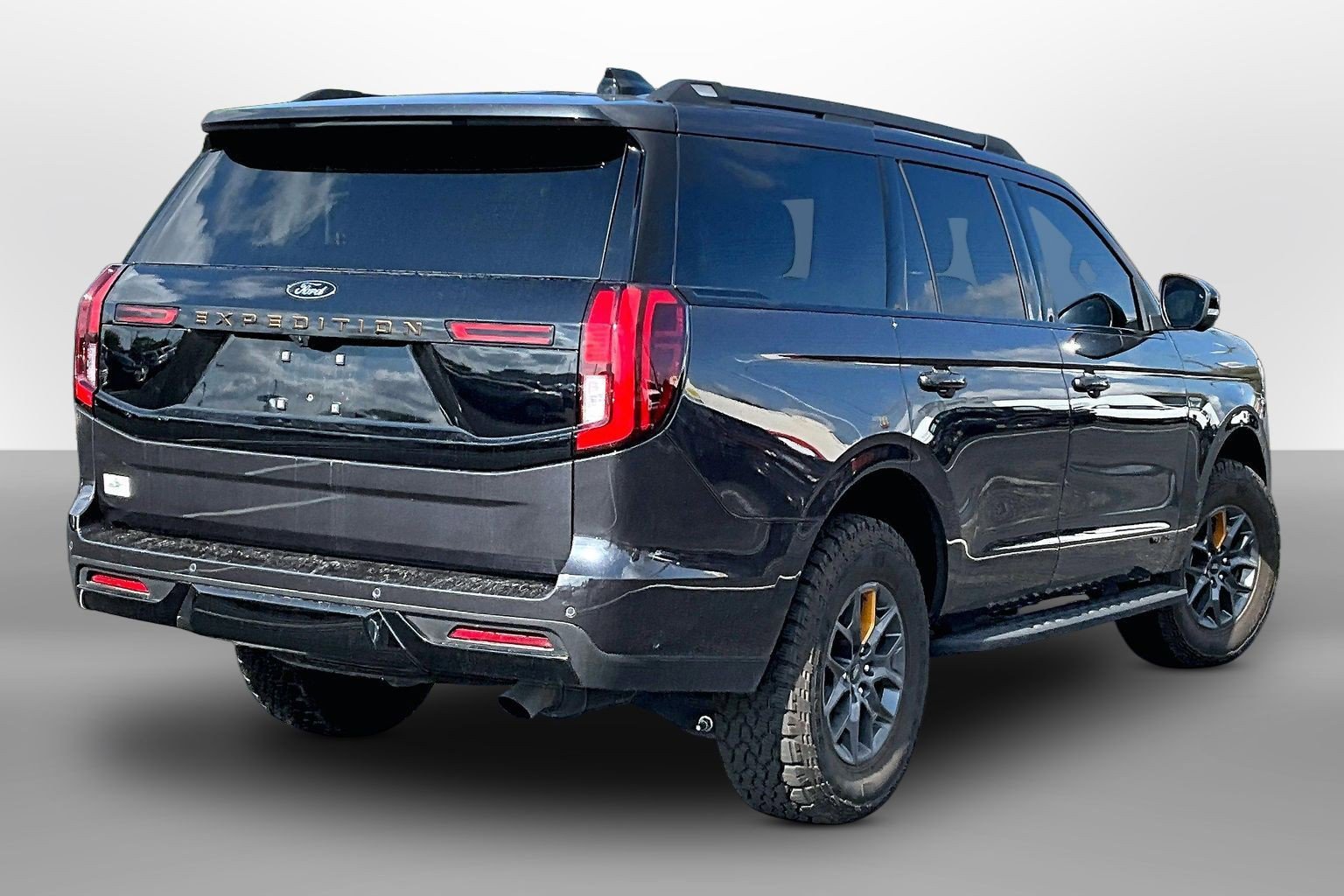 Used 2025 Ford Expedition Tremor AWD/4WD image 11