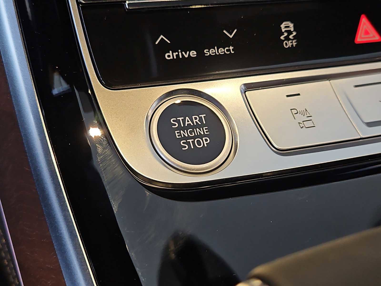 New 2026 Audi A8 L 3.0T AWD/4WD image 14