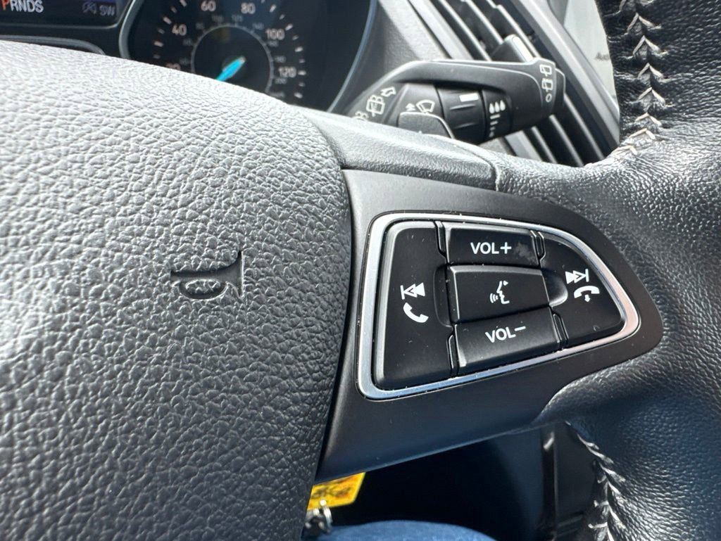 Used 2018 Ford Escape SE w/ SE Sport Appearance Package AWD/4WD image 24
