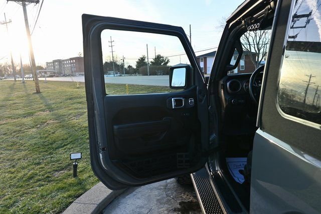 Used 2020 Jeep Wrangler Sport image 22