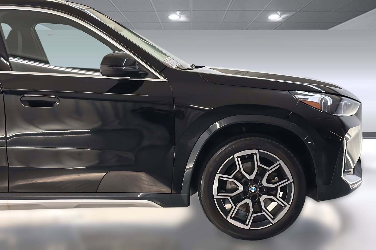 Used 2025 BMW X1 xDrive28i w/ Convenience Package AWD/4WD image 25
