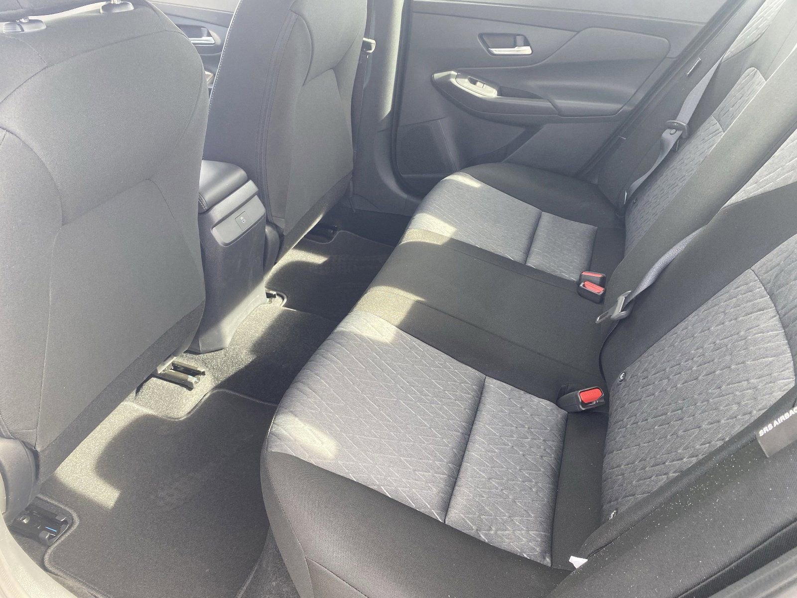 New 2026 Nissan Sentra SV w/ Floor Mat Package FWD image 17