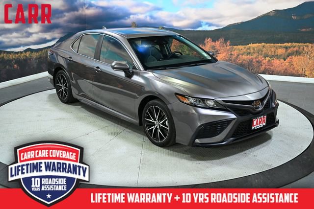 Used 2024 Toyota Camry SE AWD/4WD image 2
