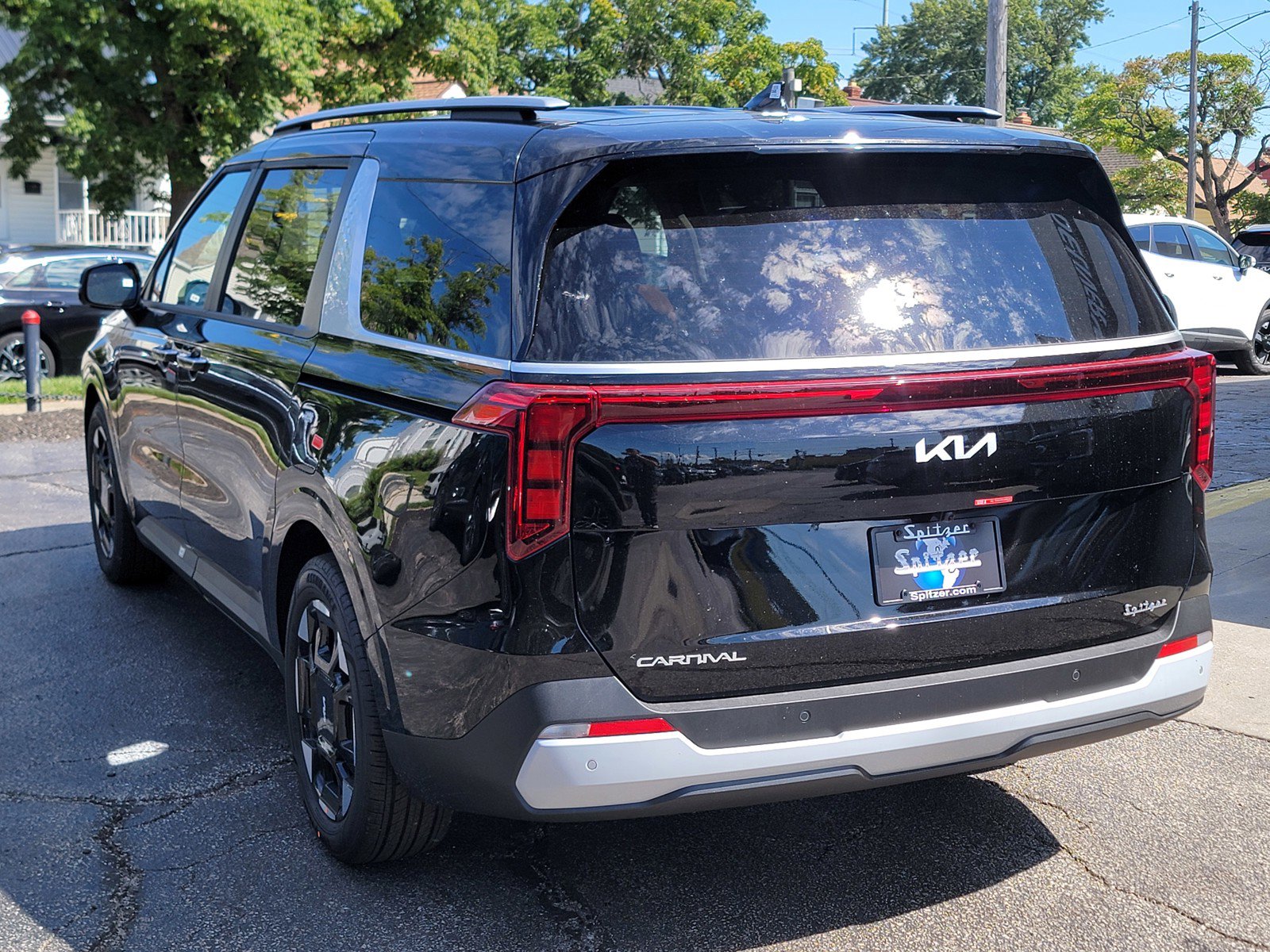 New 2026 Kia Carnival EX image 7