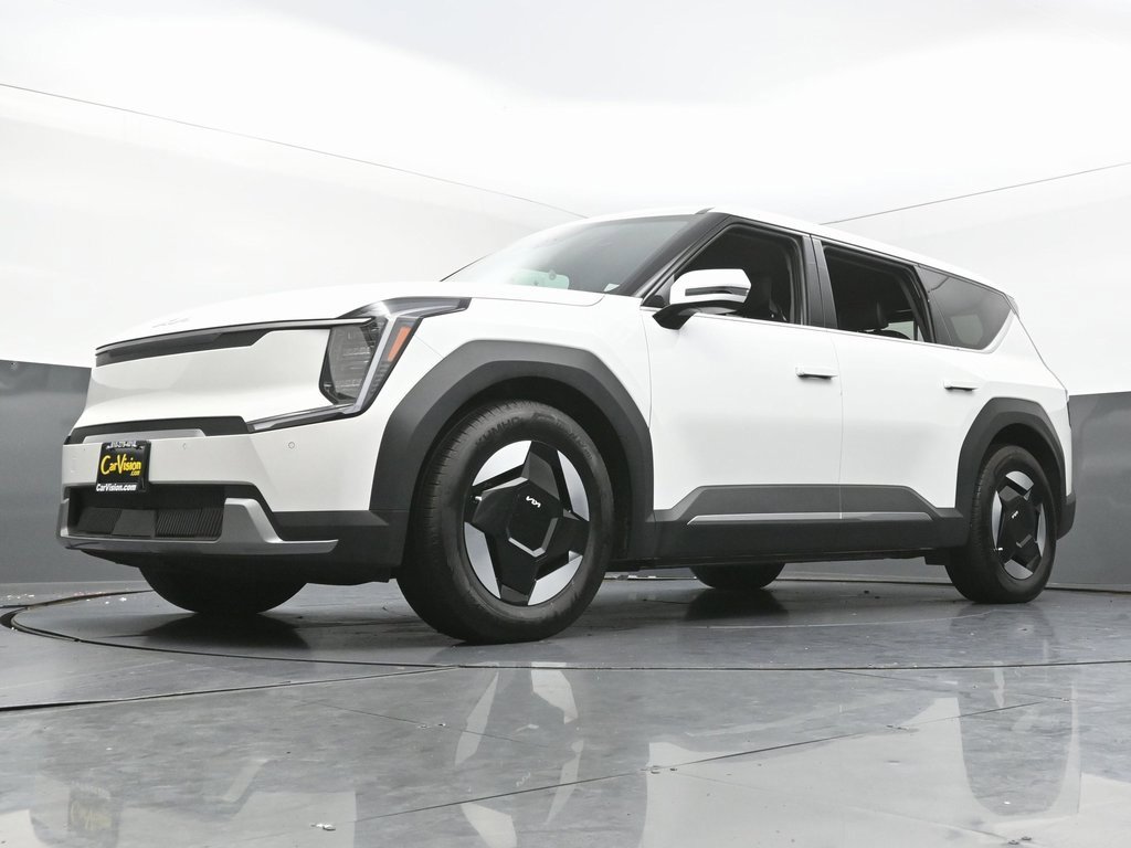 Used 2024 Kia EV9 Light Long Range image 59