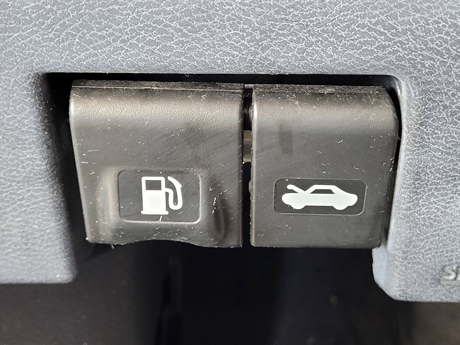 Certified 2022 Nissan Kicks SV FWD image 9