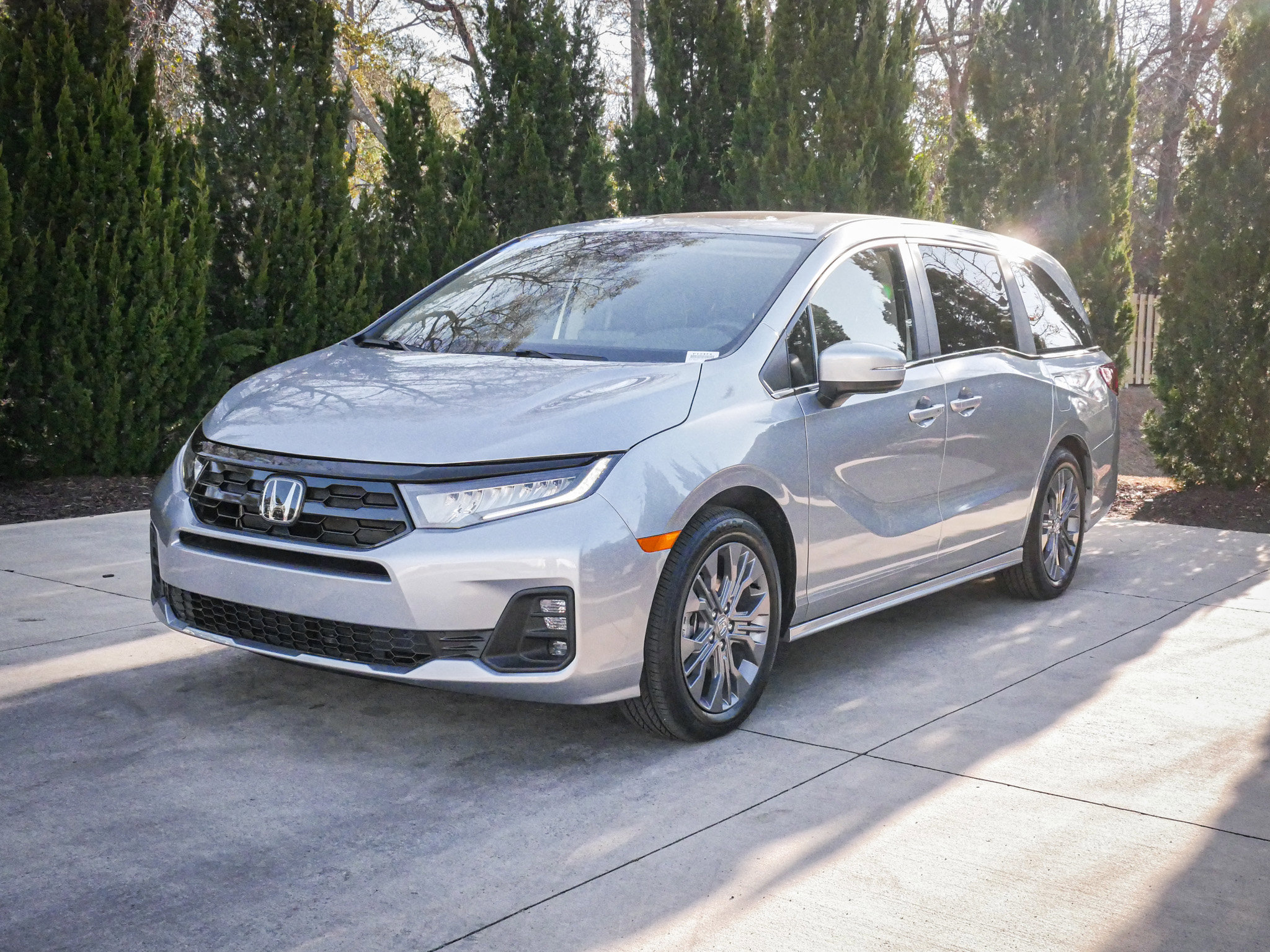 Certified 2025 Honda Odyssey Touring image 5