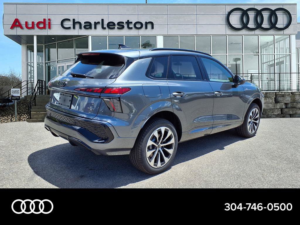 New 2026 Audi Q3 quattro 2.0T AWD/4WD image 3
