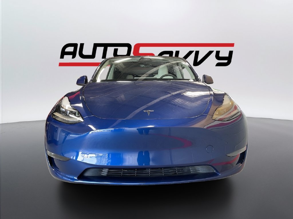Used 2024 Tesla Model Y Long Range AWD/4WD image 2