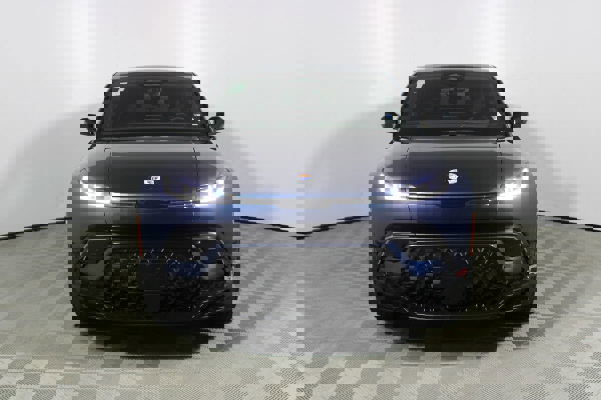 Used 2023 Fisker Ocean Extreme image 2