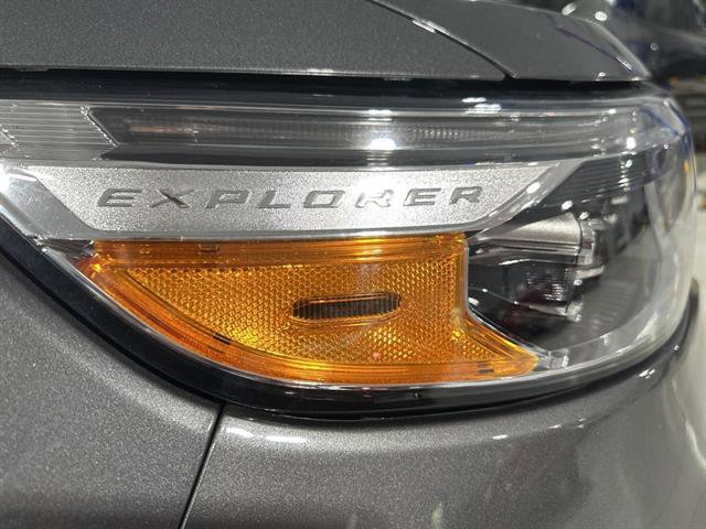 Used 2021 Ford Explorer XLT w/ Equipment Group 202A image 10