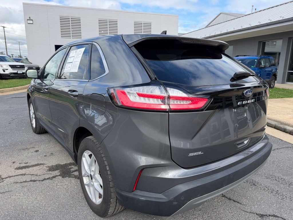 Certified 2024 Ford Edge SEL w/ Convenience Package AWD/4WD image 3