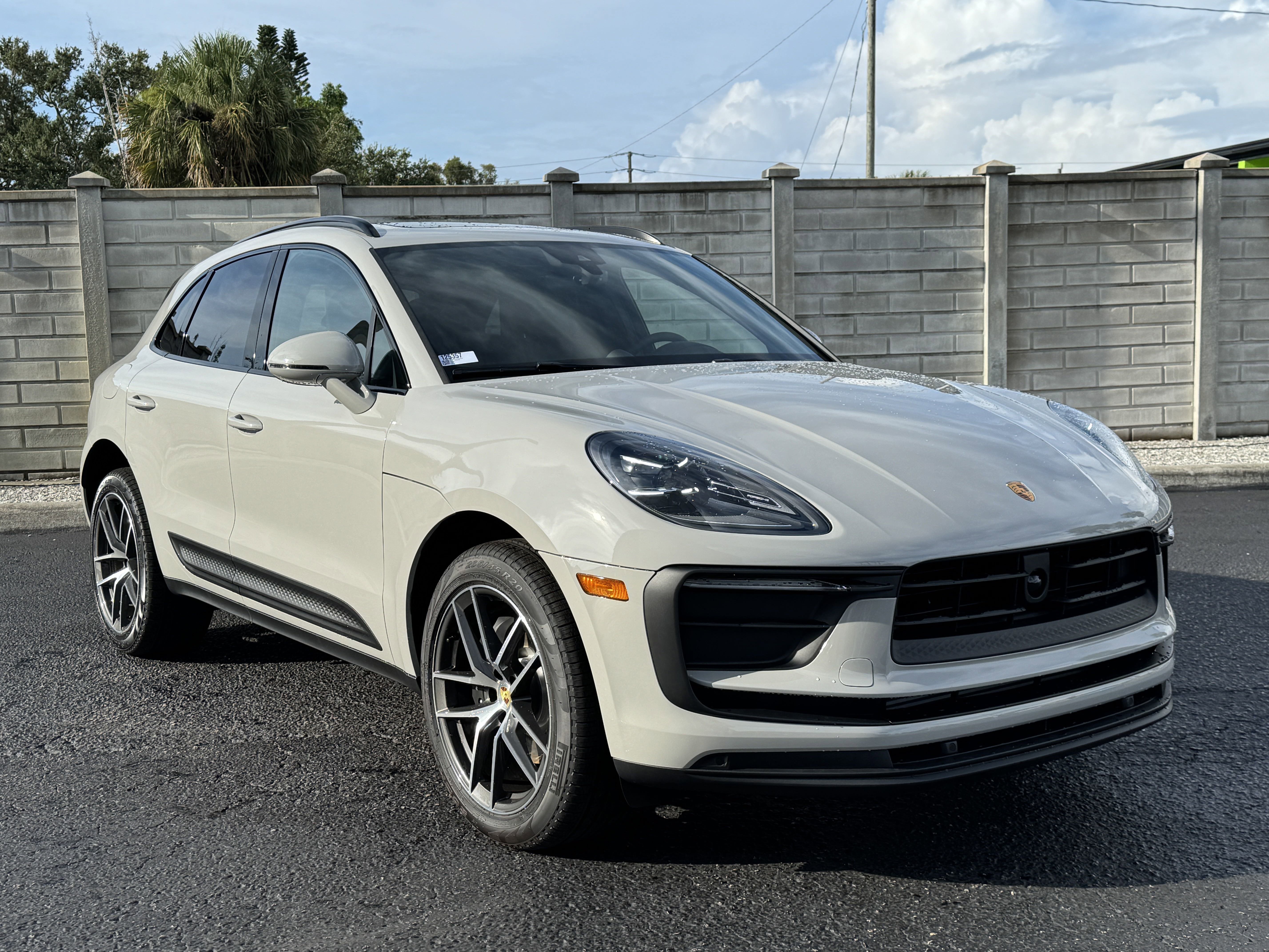 New 2025 Porsche Macan image 8