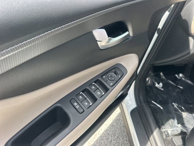 Used 2020 Hyundai Santa Fe SEL w/ Convenience Package FWD image 21