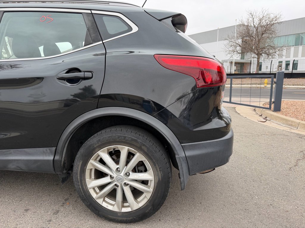 Used 2018 Nissan Rogue Sport SV image 12
