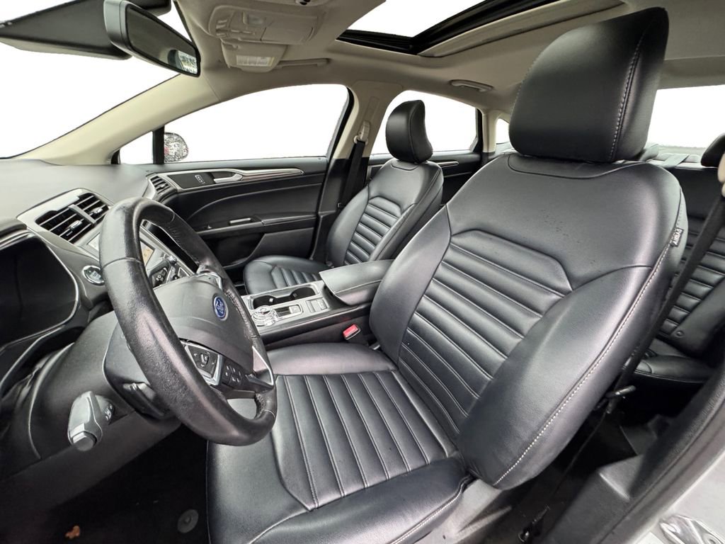 Used 2019 Ford Fusion SEL image 10