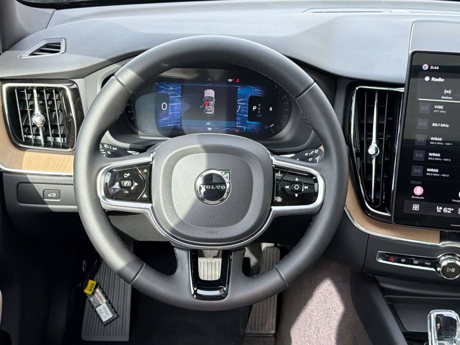 New 2026 Volvo XC60 B5 Plus w/ Climate Package AWD/4WD image 11
