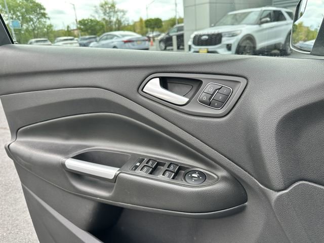 Used 2013 Ford Escape Titanium AWD/4WD image 30
