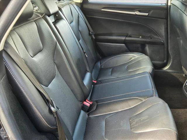 Used 2020 Ford Fusion Titanium image 21