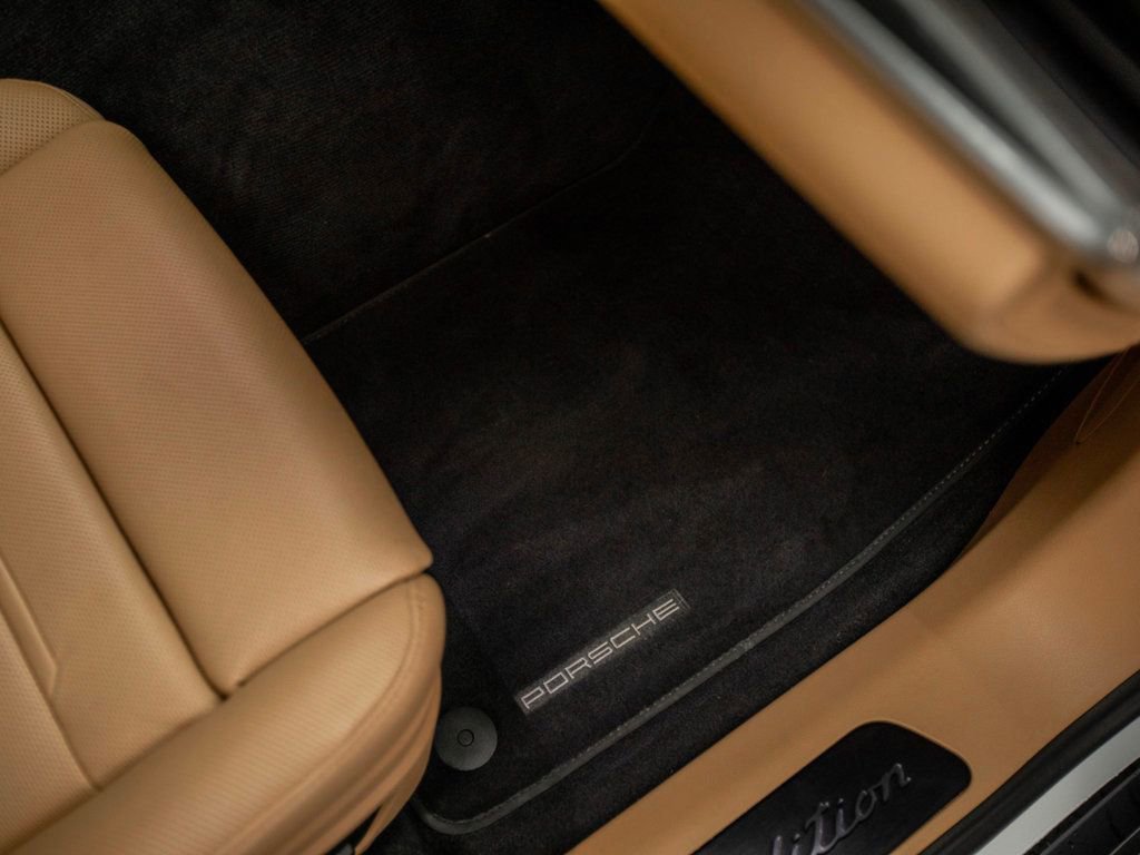 Used 2023 Porsche Panamera image 37