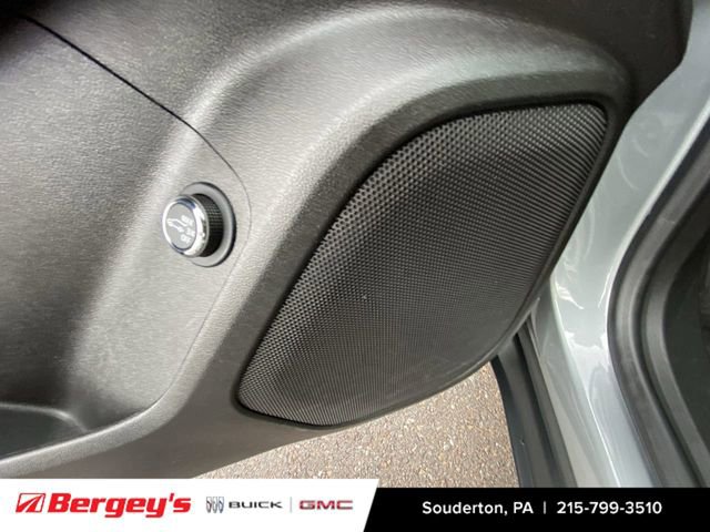 Certified 2023 GMC Acadia SLE w/ Driver Convenience Package image 27