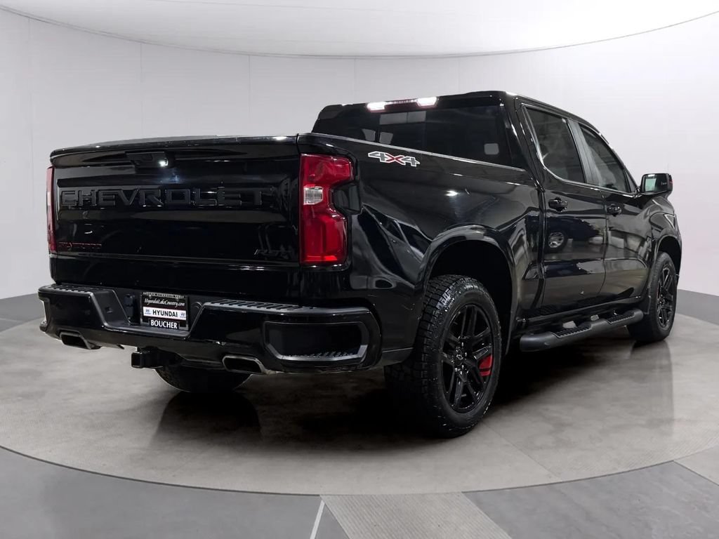 Used 2023 Chevrolet Silverado 1500 RST w/ Redline Edition AWD/4WD image 3