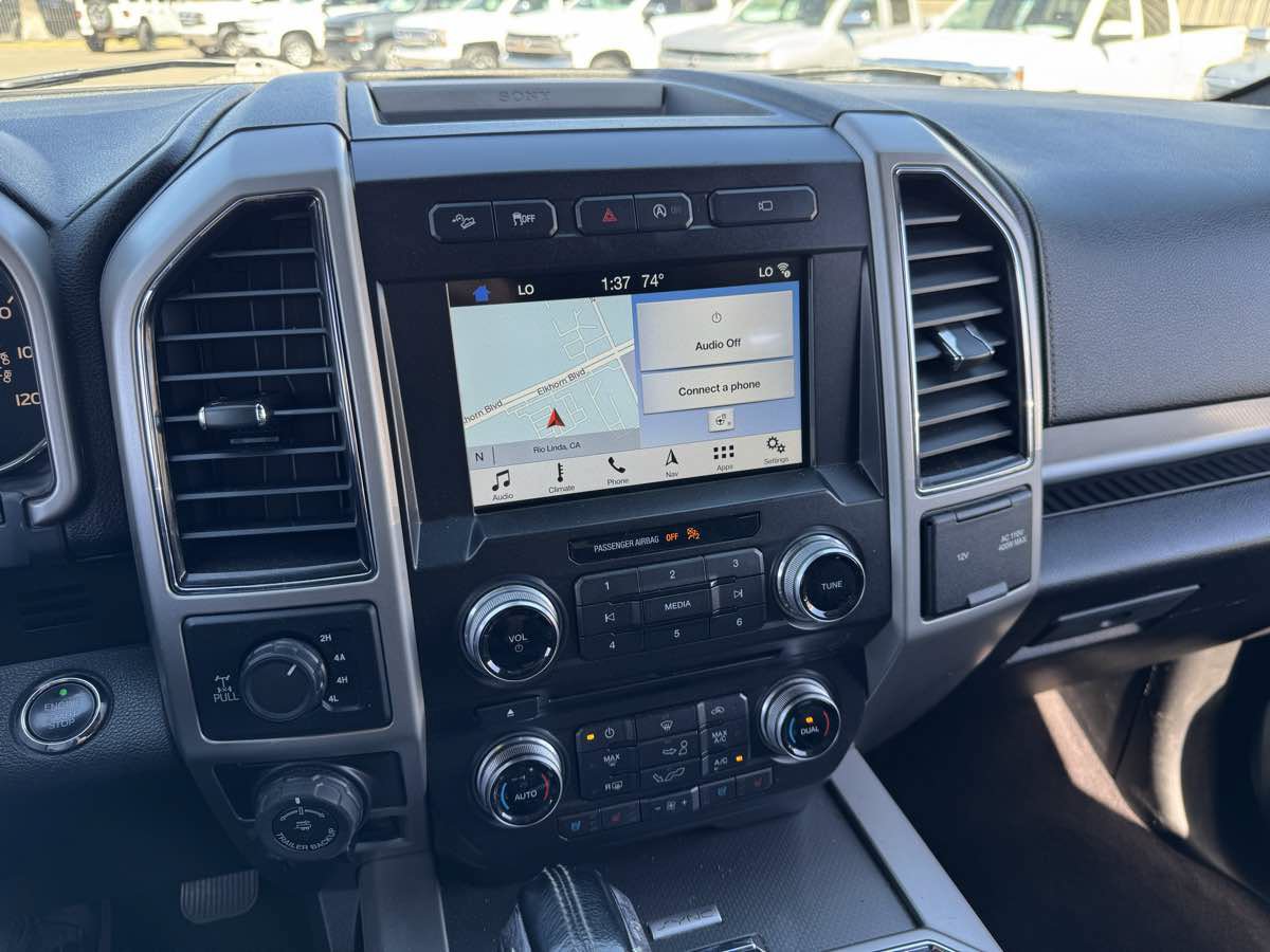 Used 2017 Ford F150 Lariat w/ Equipment Group 502A Luxury AWD/4WD image 29