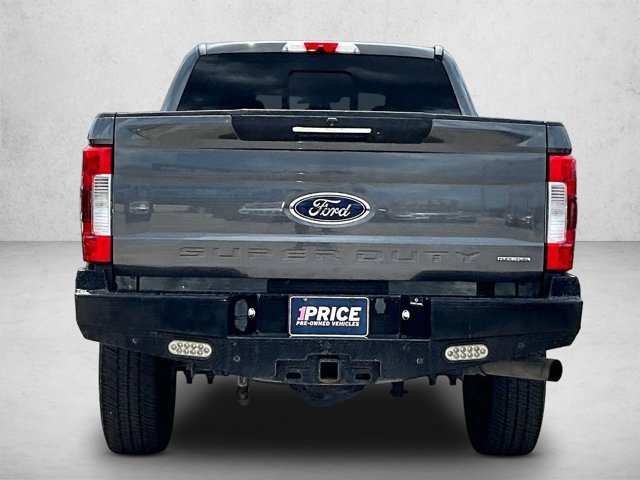 Used 2017 Ford F250 Lariat w/ Lariat Ultimate Package AWD/4WD image 4