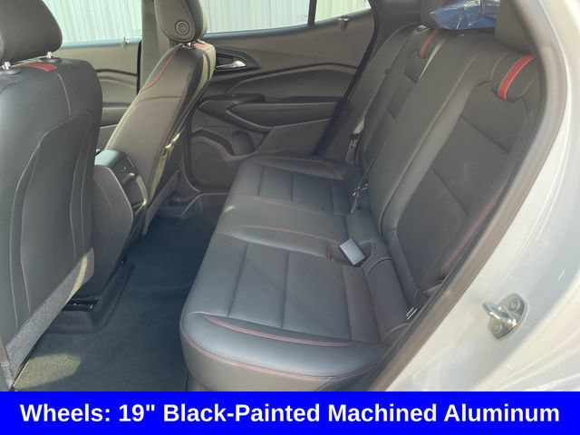 Used 2024 Chevrolet Trax RS w/ Sunroof Package FWD image 21