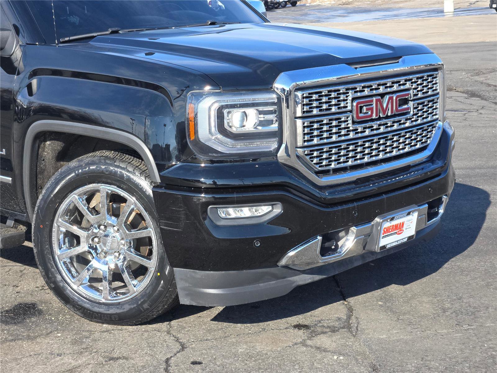 Used 2018 GMC Sierra 1500 Denali image 2