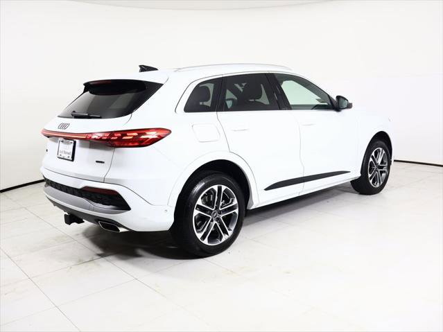 Certified 2025 Audi Q5 Premium Plus w/ Premium Plus image 18