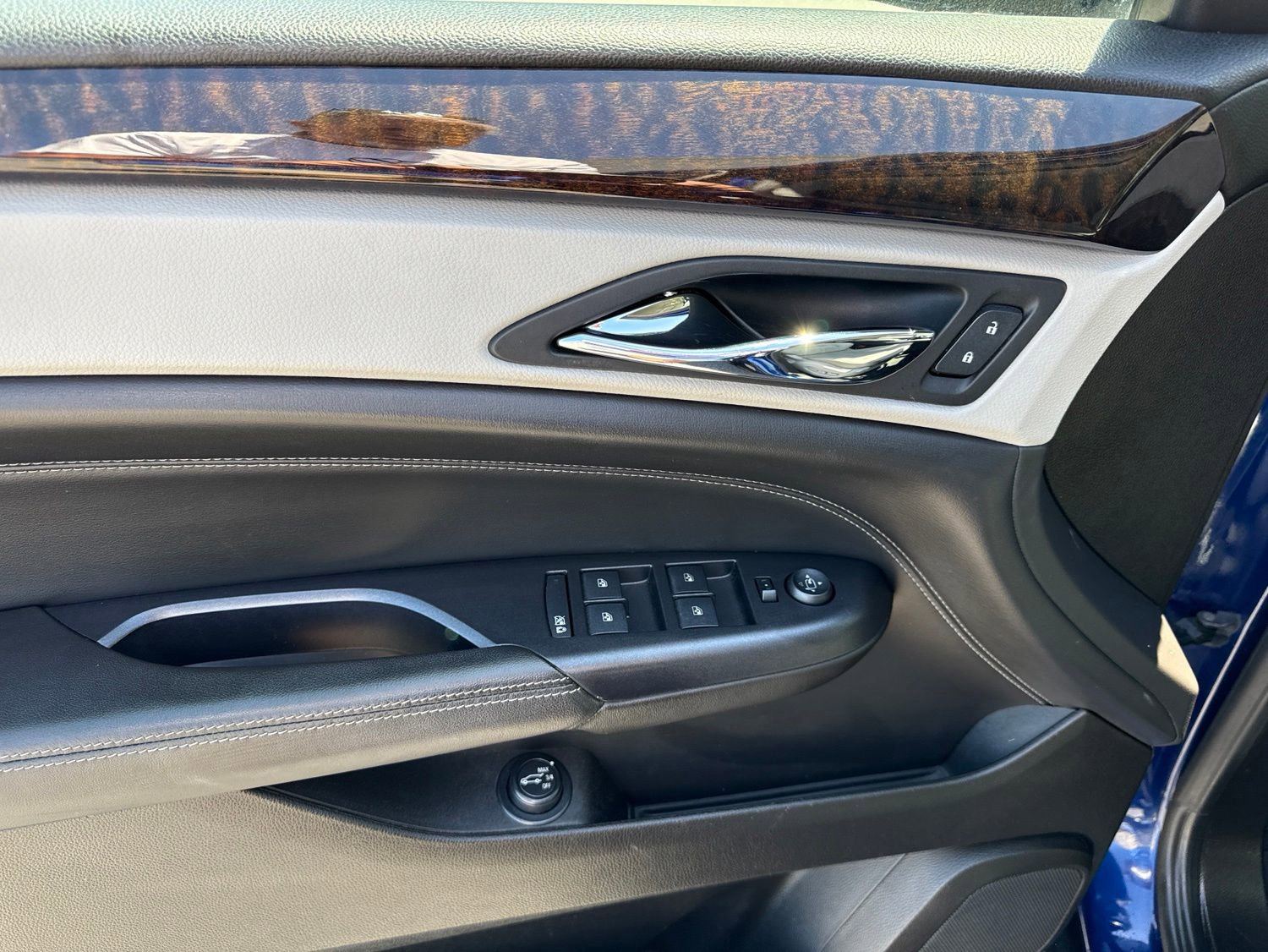Used 2013 Cadillac SRX Performance FWD image 17