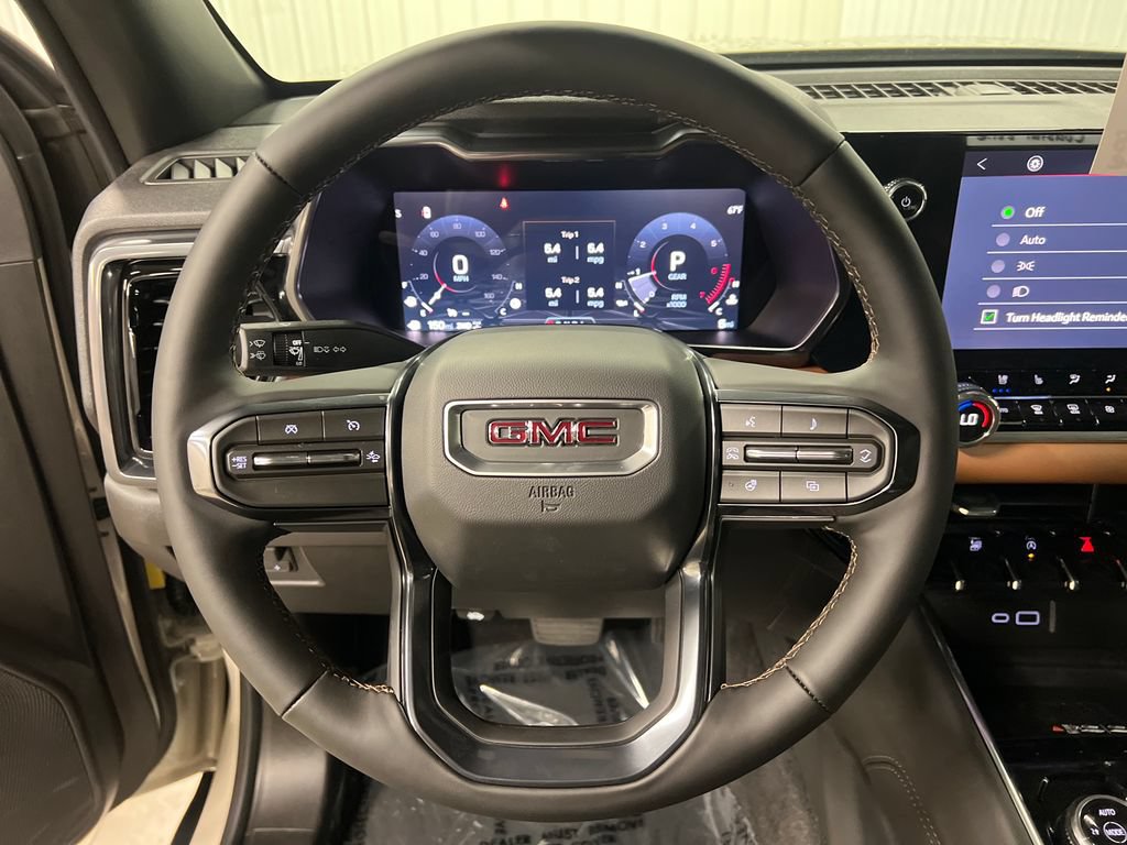 New 2026 GMC Canyon AT4 w/ AT4 Premium Package AWD/4WD image 18
