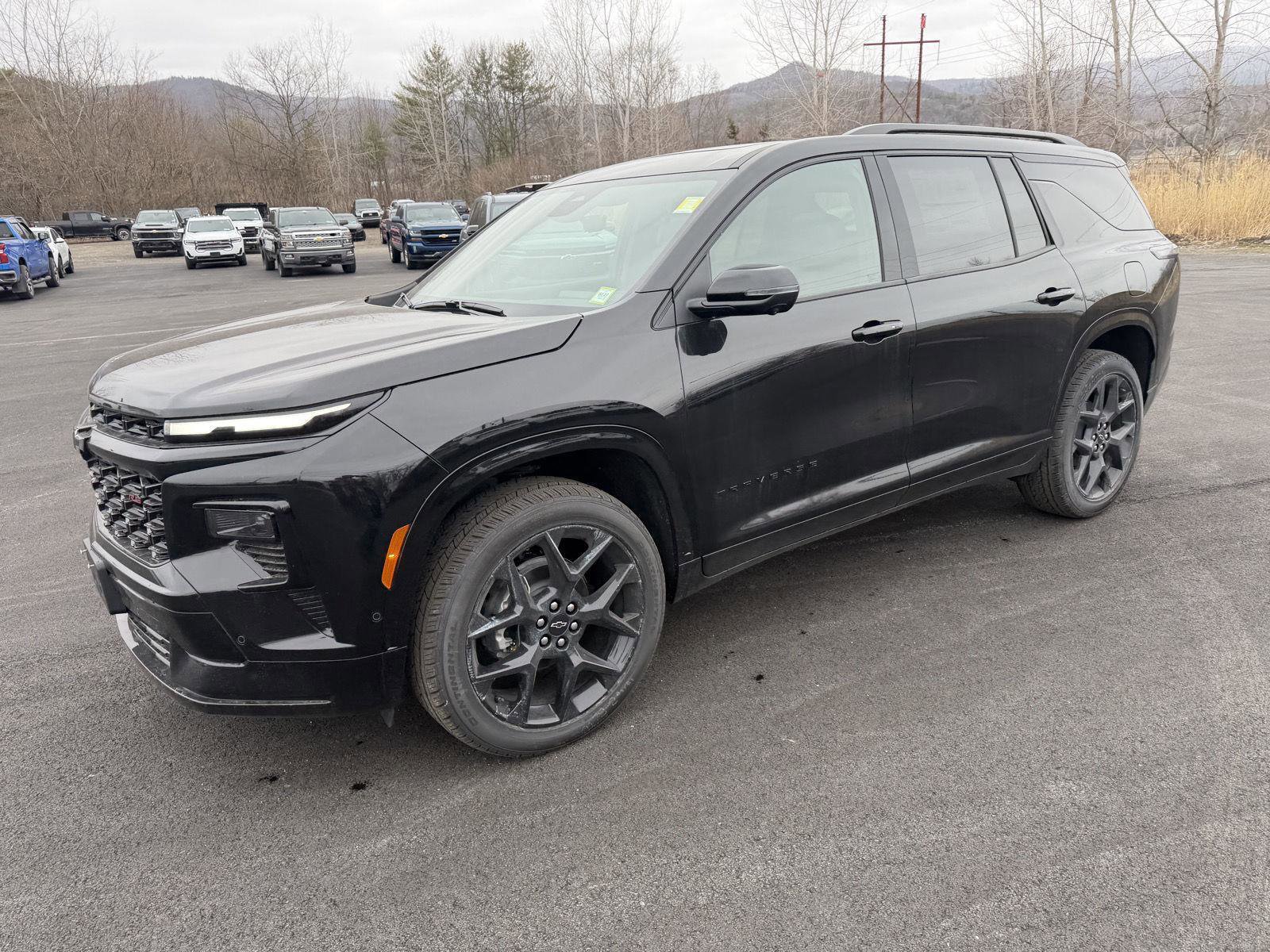 New 2026 Chevrolet Traverse RS image 2