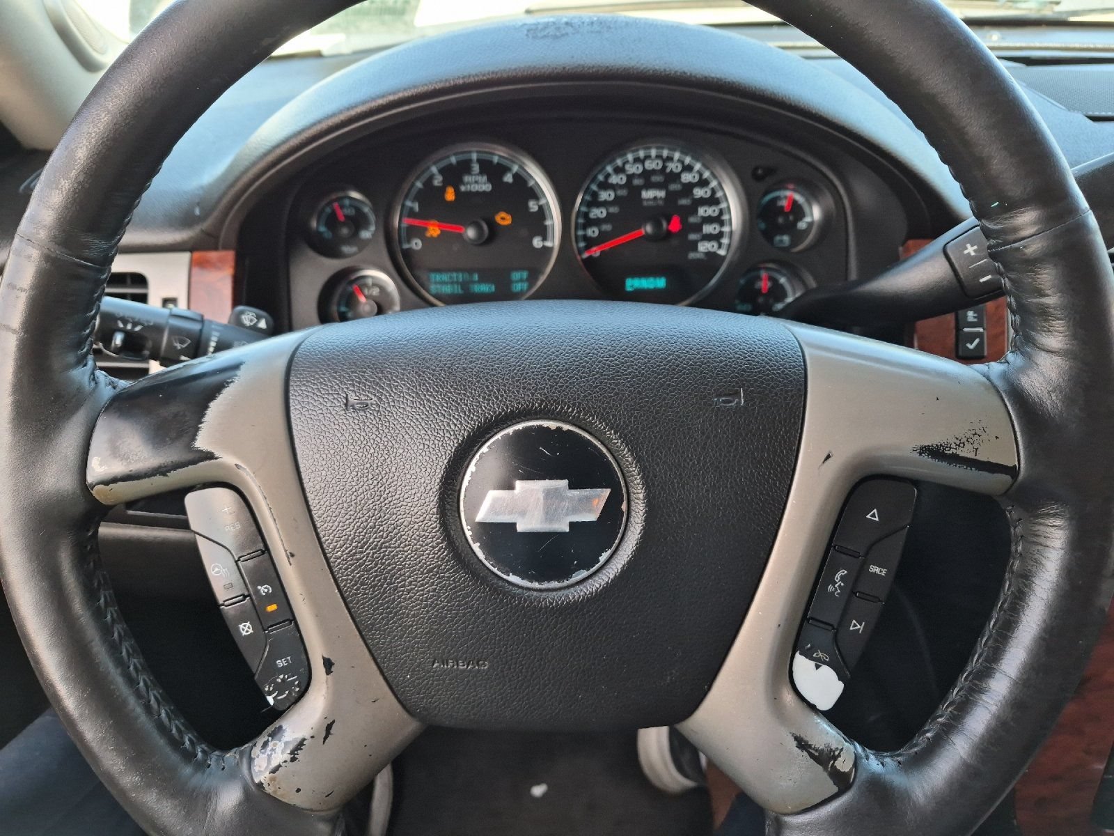 Used 2013 Chevrolet Tahoe LTZ RWD image 24