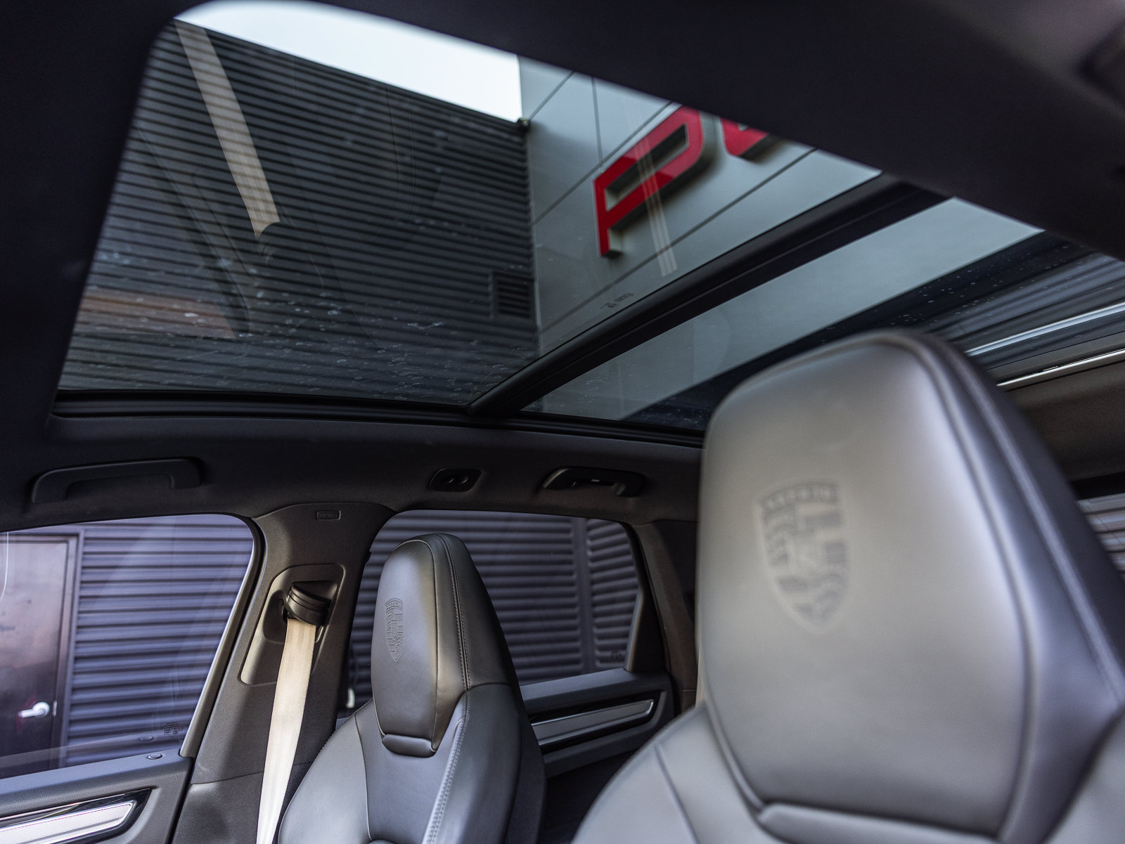 Certified 2023 Porsche Cayenne Platinum Edition AWD/4WD image 16