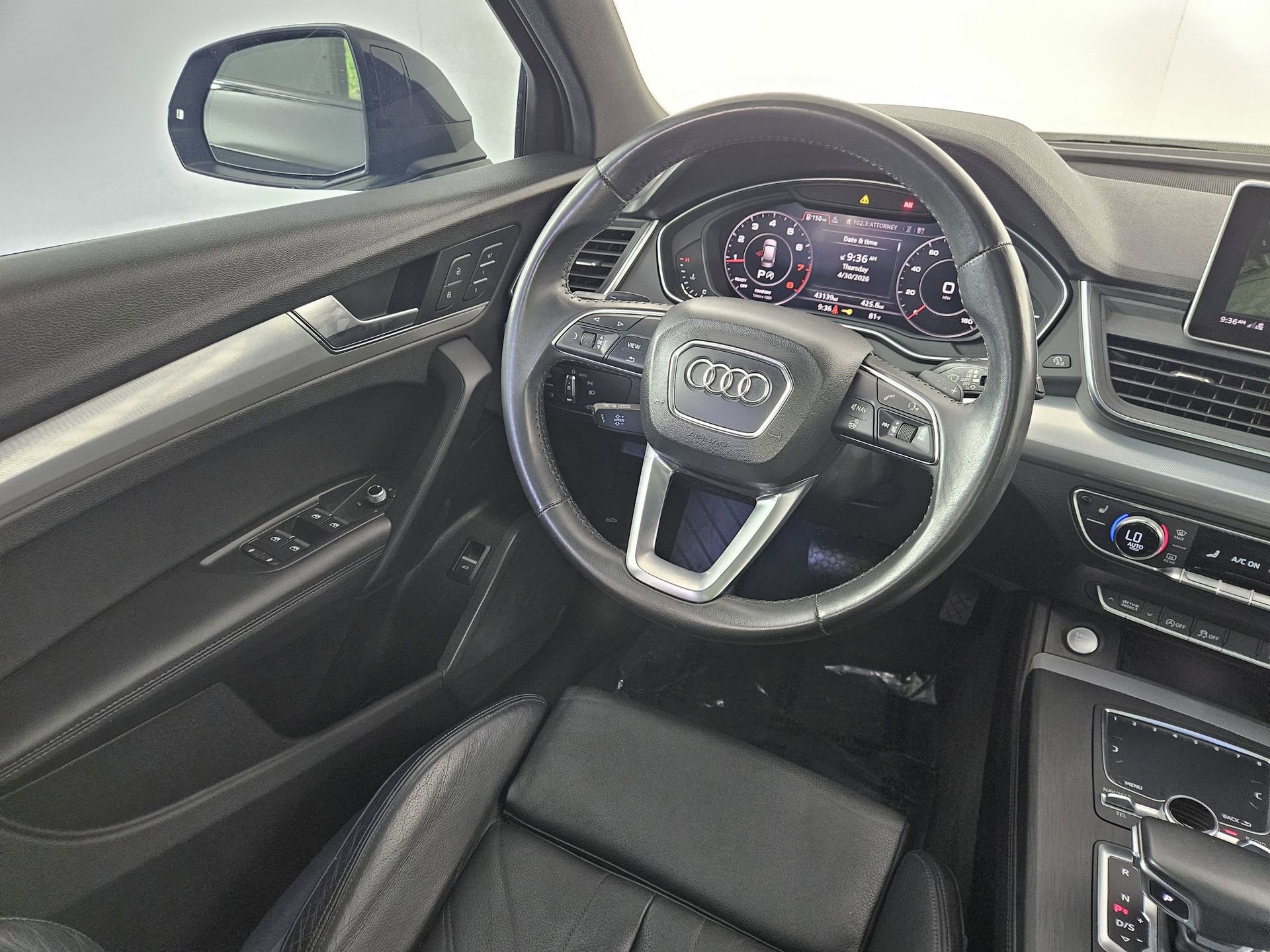 Used 2020 Audi Q5 2.0T Titanium Premium Plus w/ Premium Plus Package AWD/4WD image 37